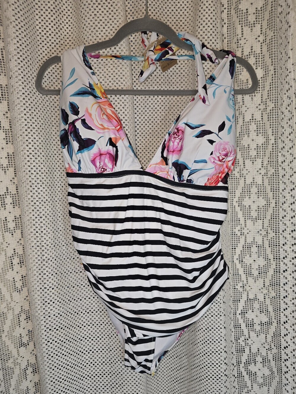 Cupshe Floral Stripe Halter One Piece Swim Suit, Womens Large